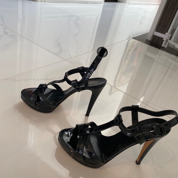 Davids Black T-Strap Platform Sandal Size 38 (8) - Picture 2 of 4